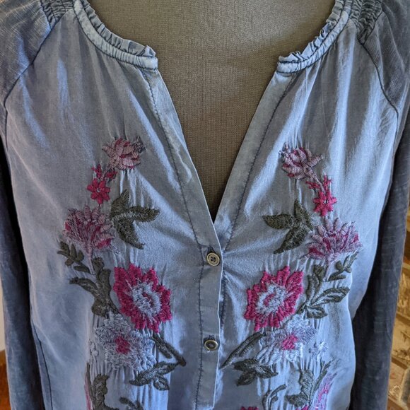 Embroidered,  button front Shirt - Picture 3 of 9